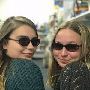 Meet your Posher, Carlen